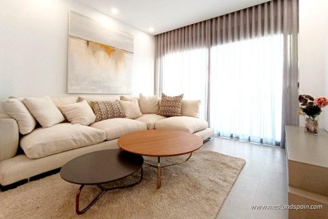 Townhouse for sale Benijofar, Alicante, Spain 3 bedrooms, 138.21 sq.m. No. 108685 - photo 2
