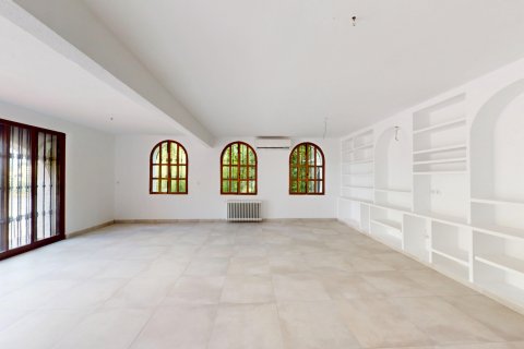 Huvila myytävänä El Vedat De Torrente, Valencia, Espanja, 6 makuuhuonetta, 295 m2 No. 130131 - kuva 26