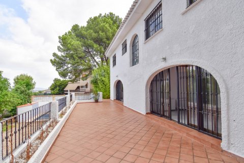 Huvila myytävänä El Vedat De Torrente, Valencia, Espanja, 6 makuuhuonetta, 295 m2 No. 130131 - kuva 2