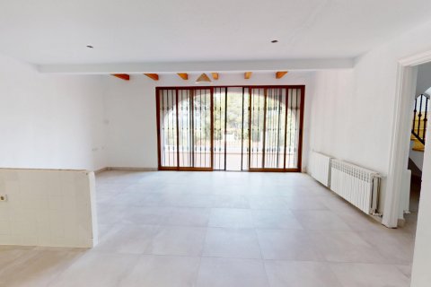 Huvila myytävänä El Vedat De Torrente, Valencia, Espanja, 6 makuuhuonetta, 295 m2 No. 130131 - kuva 28