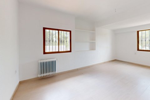 Huvila myytävänä El Vedat De Torrente, Valencia, Espanja, 6 makuuhuonetta, 295 m2 No. 130131 - kuva 8
