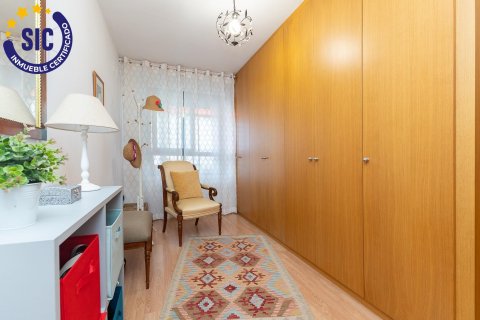 Apartment for sale in Mislata, Valencia, Spain 3 bedrooms, 99 sq.m. No. 130132 - photo 11