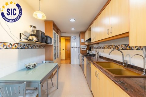 Apartment for sale Mislata, Valencia, Spain 3 bedrooms, 99 sq.m. No. 130132 - photo 15