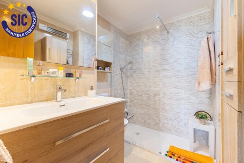 Apartament w Mislata, Valencia, Hiszpania 3 sypialnie, 99 mkw. nr 130132 – zdjęcie 24