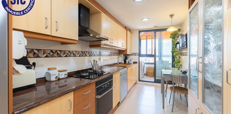 Apartment in Mislata, Valencia, Spain 3 bedrooms, 99 sq.m. No. 130132