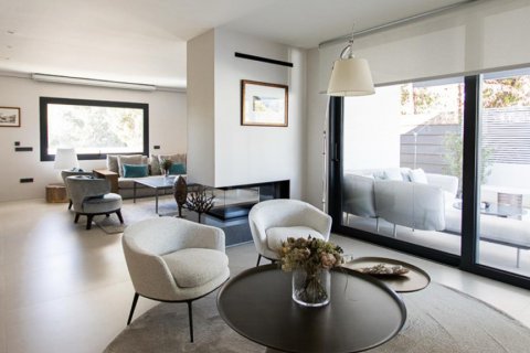 Villa for rent Madrid, Spain 6 bedrooms, 600 sq.m. No. 117497 - photo 5