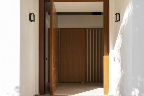Villa for rent Madrid, Spain 6 bedrooms, 600 sq.m. No. 117497 - photo 9