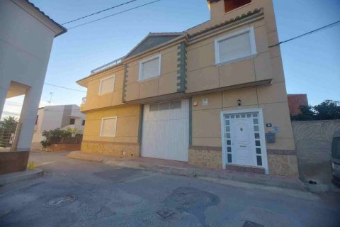 Rindu māja pārdošanā Orihuela, Alicante, Spānijā 3 istabas, 117 m2 Nr. 115013 - attēls 12