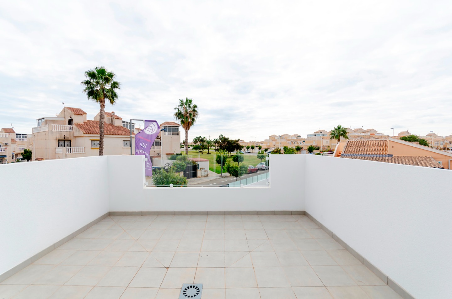 Villa in Torrevieja, Alicante, Spain 3 bedrooms,  No. 92125