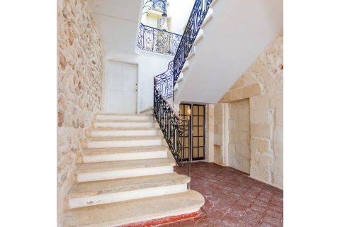 Townhouse for sale Ciutadella De Menorca, Menorca, Spain 12 bedrooms, 495 sq.m. No. 102038 - photo 3