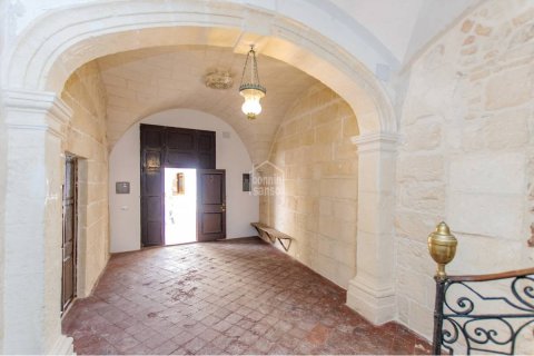 Townhouse for sale Ciutadella De Menorca, Menorca, Spain 12 bedrooms, 495 sq.m. No. 102038 - photo 2