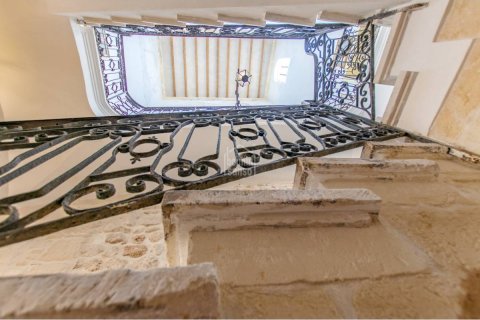 Townhouse for sale Ciutadella De Menorca, Menorca, Spain 12 bedrooms, 495 sq.m. No. 102038 - photo 5