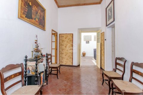 Townhouse for sale Ciutadella De Menorca, Menorca, Spain 12 bedrooms, 495 sq.m. No. 102038 - photo 8