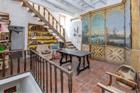 Townhouse for sale Ciutadella De Menorca, Menorca, Spain 12 bedrooms, 495 sq.m. No. 102038 - photo 12