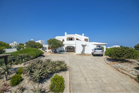 Villa for sale Ciutadella De Menorca, Menorca, Spain 7 bedrooms, 478 sq.m. No. 110995 - photo 2