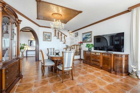 Villa for sale Adeje, Tenerife, Spain 6 bedrooms, 450 sq.m. No. 111062 - photo 8