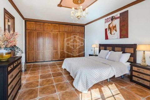 Villa for sale Adeje, Tenerife, Spain 6 bedrooms, 450 sq.m. No. 111062 - photo 22