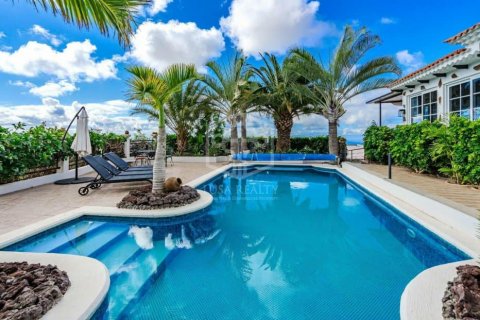 Villa for sale Adeje, Tenerife, Spain 6 bedrooms, 450 sq.m. No. 111062 - photo 2