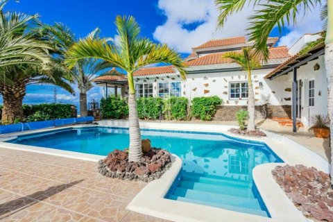 Villa for sale Adeje, Tenerife, Spain 6 bedrooms, 450 sq.m. No. 111062 - photo 1