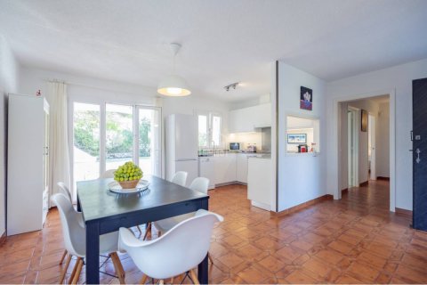 Продажа виллы Кала'н Бош, Менорка, Испания 3 спальни, 126м2 №110996 - фото 7