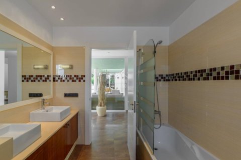 Продажа виллы Сантандрия, Менорка, Испания 4 спальни, 295м2 №110997 - фото 5