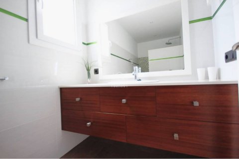 Продажа виллы Сантандрия, Менорка, Испания 4 спальни, 295м2 №110997 - фото 9