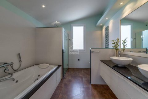 Продажа виллы Сантандрия, Менорка, Испания 4 спальни, 295м2 №110997 - фото 7