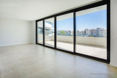 Apartment for sale in Fuengirola, Malaga, Spain 2 bedrooms, 74 sq.m. No. 105288 - photo 14