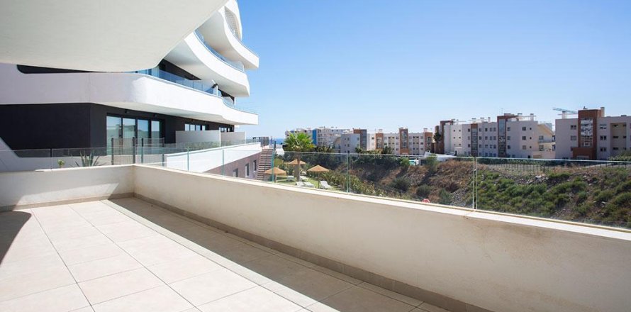 Apartment in Fuengirola, Malaga, Spain 2 bedrooms, 74 sq.m. No. 105288