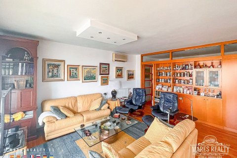 Apartment for sale Barcelona, Spain 4 bedrooms, 196 sq.m. No. 91171 - photo 9