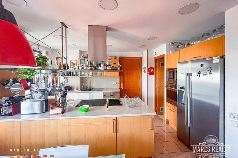 Apartment for sale Barcelona, Spain 4 bedrooms, 196 sq.m. No. 91171 - photo 18