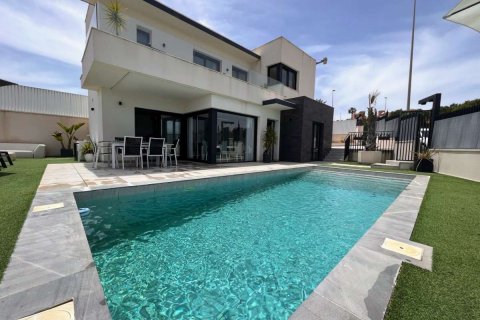 Villa à vendre San Miguel de Salinas, Alicante, Espagne, 3 chambres, 125 m2 No. 113844 - photo 1