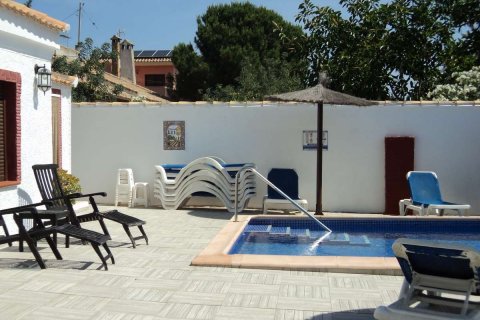 Villa for sale Cabo Roig, Alicante, Spain 9 bedrooms, 221 sq.m. No. 113842 - photo 7