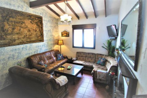 Villa for sale Cabo Roig, Alicante, Spain 9 bedrooms, 221 sq.m. No. 113842 - photo 16
