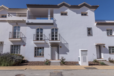 Radhus till salu Manilva, Malaga, Spanien 4 sovrum, 178 kvm. Nr. 109571 - foto 4