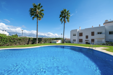 Apartment for sale Estepona, Malaga, Spain 3 bedrooms, 109 sq.m. No. 109601 - photo 5