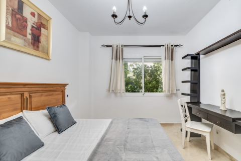 Apartment for sale Estepona, Malaga, Spain 3 bedrooms, 109 sq.m. No. 109601 - photo 10