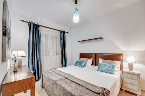 Apartment for sale Estepona, Malaga, Spain 3 bedrooms, 109 sq.m. No. 109601 - photo 8