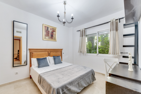 Apartment for sale Estepona, Malaga, Spain 3 bedrooms, 109 sq.m. No. 109601 - photo 11