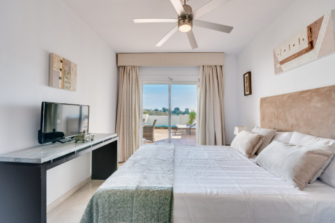 Apartment for sale Estepona, Malaga, Spain 3 bedrooms, 109 sq.m. No. 109601 - photo 13
