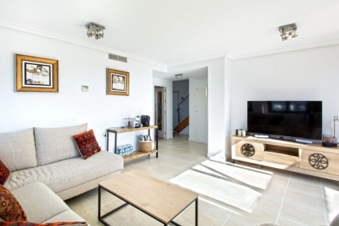 Duplex for sale Estepona, Malaga, Spain 2 bedrooms, 110 sq.m. No. 109604 - photo 5