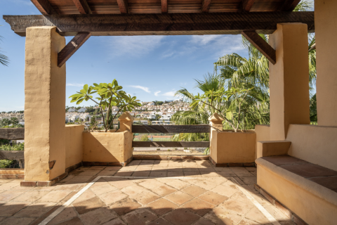 Lägenhet till salu Estepona, Malaga, Spanien 2 sovrum, 135 kvm. Nr. 109569 - foto 2