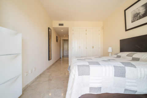 Lägenhet till salu Estepona, Malaga, Spanien 2 sovrum, 135 kvm. Nr. 109569 - foto 13