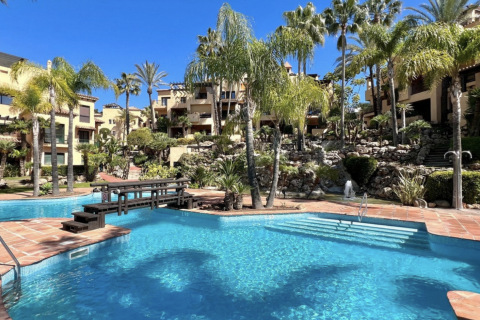 Lägenhet till salu Estepona, Malaga, Spanien 2 sovrum, 135 kvm. Nr. 109569 - foto 16