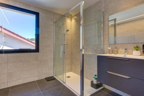 House for sale Castelldefels, Barcelona, Spain 4 bedrooms, 189 sq.m. No. 51727 - photo 15