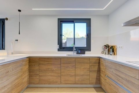 House for sale Castelldefels, Barcelona, Spain 4 bedrooms, 189 sq.m. No. 51727 - photo 10