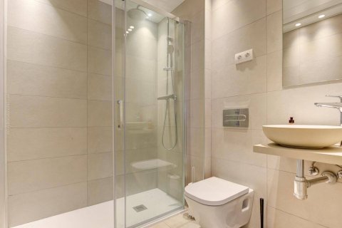 House for sale Castelldefels, Barcelona, Spain 4 bedrooms, 189 sq.m. No. 51727 - photo 12