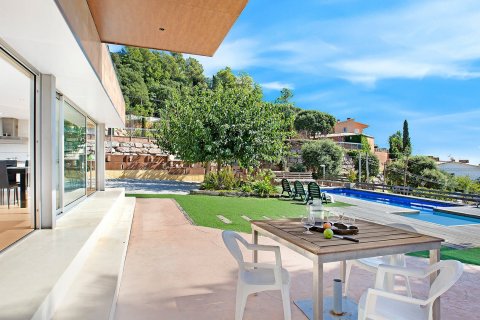 House for sale Lloret de Mar, Girona, Spain 4 bedrooms, 385 sq.m. No. 53157 - photo 3