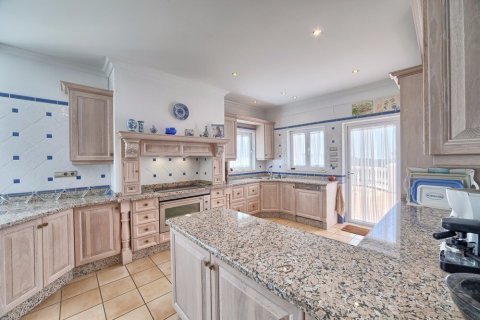 Māja pārdošanā Benahavis, Malaga, Spānijā 5 istabas, 756 m2 Nr. 22474 - attēls 2