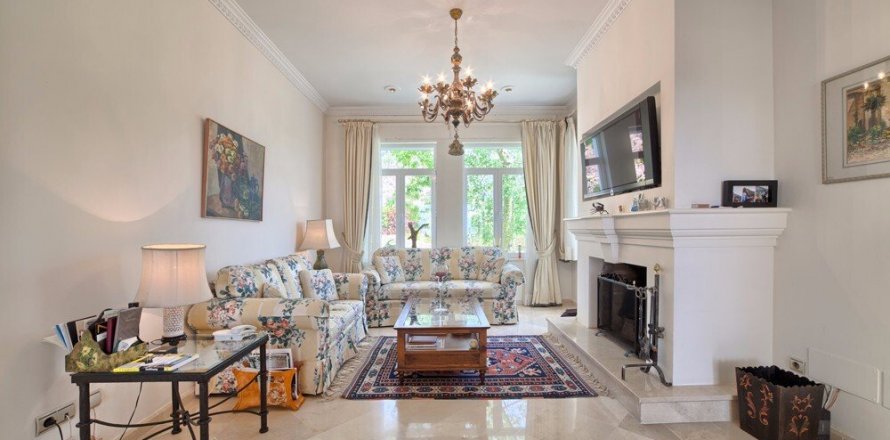 Māja Benahavis, Malaga, Spānijā 5 istabas, 756 m2 Nr. 22474